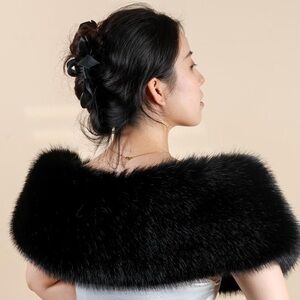 Kenneth Cole Reaction Women's Rabbit Fur Collar Shawl Scarf Neck Warmer Wrap OS